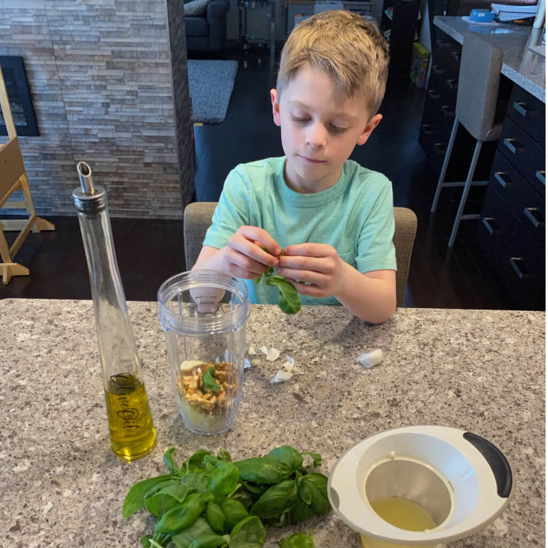 5_Educational_Science_Activities_for_Kids_with_your_Rise_Gardens-4-2.jpg risegardens