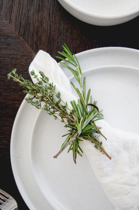 How to Create DIY Napkin Rings for Place Settings This Holiday Season