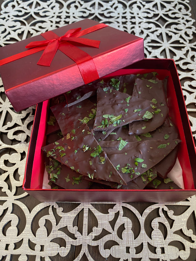 Holiday Gifting Idea: Mint Chocolate Bark