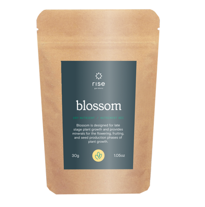 Blossom solid hydroponic nutrient